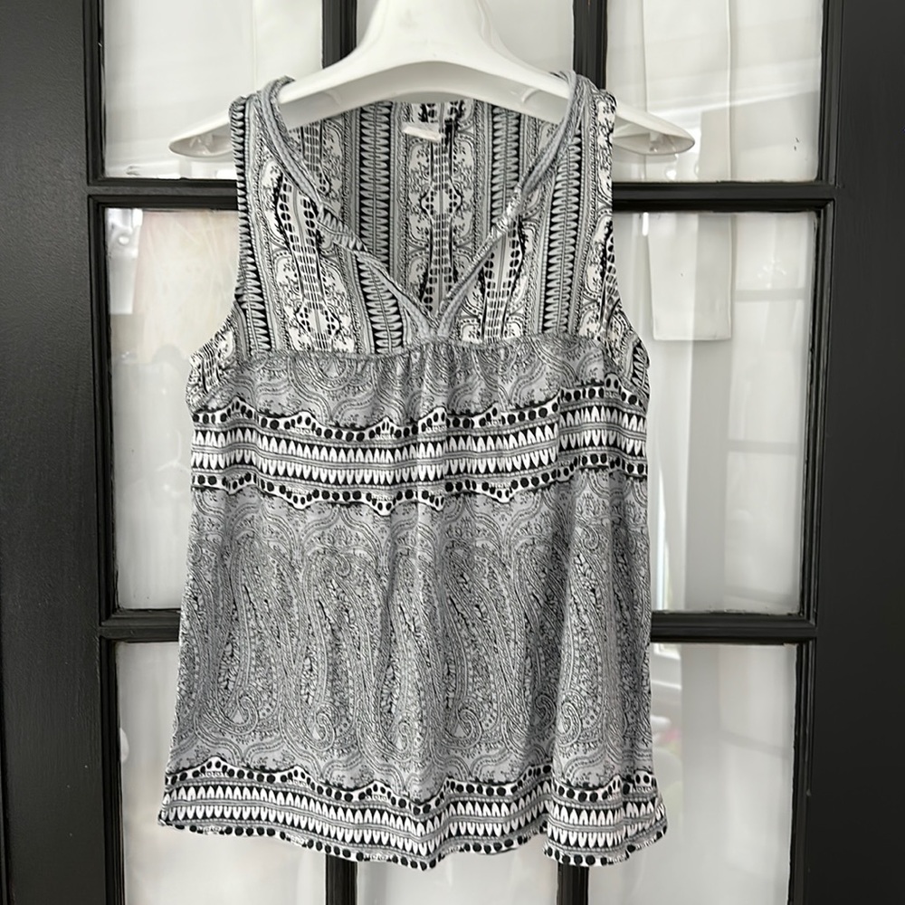 Anthro - Akemi + Kin pattern peplum top 🌸